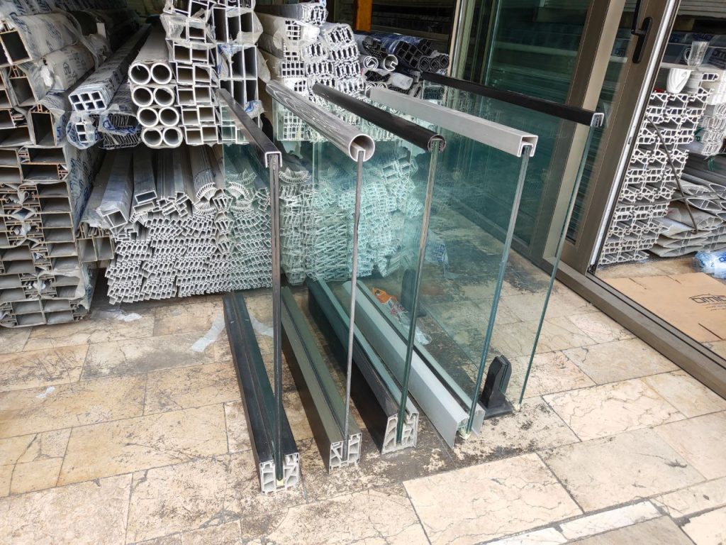 هندریل و جان پناه شیشه ای - تصویر 2