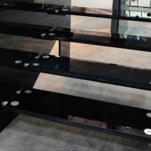 شیشه دو و سه جداره سکوریت و لمینیت